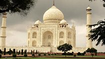 From Delhi: Taj Mahal and Agra Fort By Superfast Train