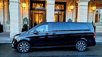 Private Transfer: Paris City to Paris Airport CDG by Luxury Van