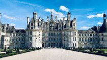 Chambord Castle Private Visit & Exclusive wine tasting from Tours