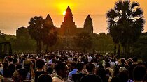 Private Full-Day Sunrise Tour in Angkor Wat Temple