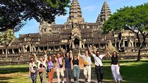 Angkor Wat Sunset Small Group Tour with Lunch Included