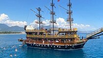 6-Hour Kemer Pirate Boat Tour with Open-Buffet Lunch from Antalya
