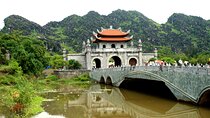 Ninh Binh Day Trip from Hanoi to Hoa Lu Trang An 
