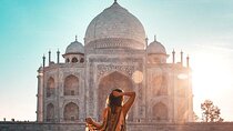 Taj Mahal Sunrise Tour from Delhi