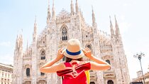 Milan: Small-Group Walking Tour of the Duomo and the Center