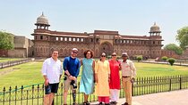 From Jaipur: Private Guided Taj Mahal sunrise & Agra Fort Tour 