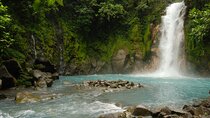 From La Fortuna: Río Celeste Waterfall, Swimming Pool and Lunch.