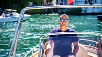 2H Private Cruise on a beautiful wooden speedboat on Lake Como