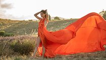 Private shooting with flying dress in Tuscany