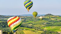 Experience the Magic of Tuscany from a Hot Air Balloon