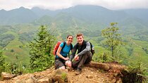 Private 2 Days Trekking Tour in Sapa from Hanoi by Limousine