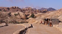 Literary tourism experience in Petra