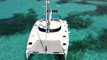 4hrs / 46ft Catamaran Private Charter From Cancun to Isla Mujeres