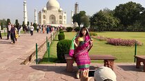 From Delhi: Private Taj Mahal Tour with Kachhpura Village Walk