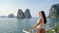 Halong Bay Full-Day Cruise,Lunch,Cave, Island & Beach from Hanoi