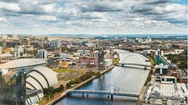 Glasgow Scavenger Hunt and Highlights Self-Guided Tour
