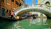Private Transfer From Trieste to Venice with a 2 Hour Stop