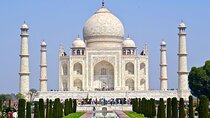 All Inclusive Taj Mahal and Agra Tour By Car From Delhi