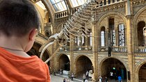 Kid-Friendly Natural History Museum & Dinosaurs Private Guided Tour in London