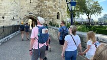 Kid-Friendly Private Tower of London Tour with Blue Badge Guide