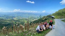 Private 3 Days and 2 Nights Tour in Ha Giang's remote borderlands with Guide 