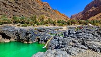 Full Day Wadi Al Arbeieen with Sinkhole and Fins Beach 