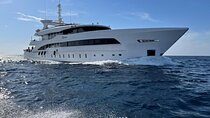 8 Days Luxury 5 Star Liveaboard Diving Program in Hurghada