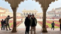 Overnight Taj Mahal Sunrise Tour from Mumbai with Flight & Hotel