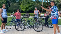 Miami Beach Art Deco & History Bike Tour with Design Enthusiast