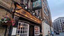 London Small Group Tour: The Pirate Pubs of Old London Half-Day