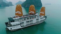 2 days Valentine Tour in 5 Stars Cruise from Hanoi to Halong Bay