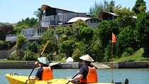 Guided Riverhead Tavern Kayak Tour in Auckland