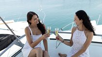 Private yacht Tour Dubai - Festive Cruise upto 28 people