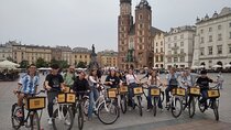 Discover the Jewish Quarter with a Bike Tour