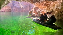 Emerald Cave Kayak Tour with Wildlife, Swim & Shuttle Option