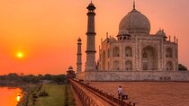 Private Taj Mahal Sunrise with Agra Day Tour from Delhi