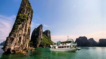 Halong Wonder Bay Day Cruise (Small Group on Boat & Buffet Lunch)