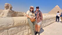 Private Tour: Day Trip to the Giza Pyramids and Sphinx from Cairo/Giza