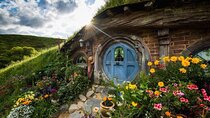 Hobbiton Movie Set Tour to Blue Springs and Mineral Spa