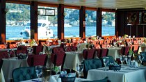 Istanbul: Luxury Dinner & Traditional Dance Bosphorus Cruise