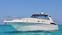 Cruise in Elegance: Luxury Yacht Rental in Cancun