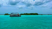 Discover Bacalar: Crystal Lagoon Boat Tour from Riviera Maya