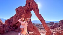 Valley of Fire and Red Rock Canyon Day Tour from Las Vegas