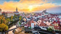 Private Transfer from Prague to Vienna with Stop in Cesky Krumlov