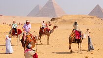 Giza Pyramids and Cairo Day Tour by Bus from Sharm El Sheikh