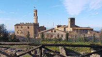 Private Food and Walking Tour in San Gimignano and Volterra 
