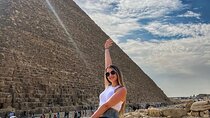 Inclusive Day Tour to Giza Pyramids, Memphis, Sakara & Lunch.