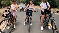 Angkor Wat Sunrise Bike Tour with Lunch Included