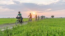 Siem Reap Countryside Sunset Bike Tour / E-Bike Available 