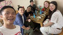 3 Hours Street Food Walking Tour in Hanoi